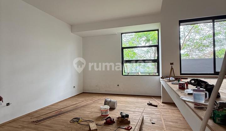 Foresta BSD House, great location, strategically surrounded by offices and international schools. 2