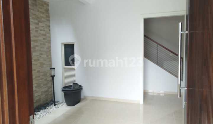 Rumah semi  furnish di Palma  Alam Sutera 2