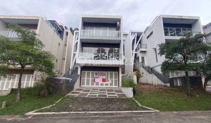 Rumah Modern Dekat Pos Argenia Sentul City, Bogor 1