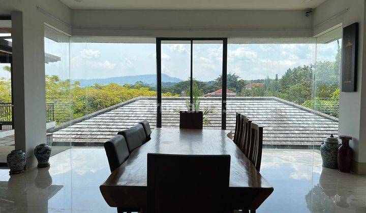 Rumah Dengan Kolam Renang Dan Furnish di Sentul City, Bogor 1