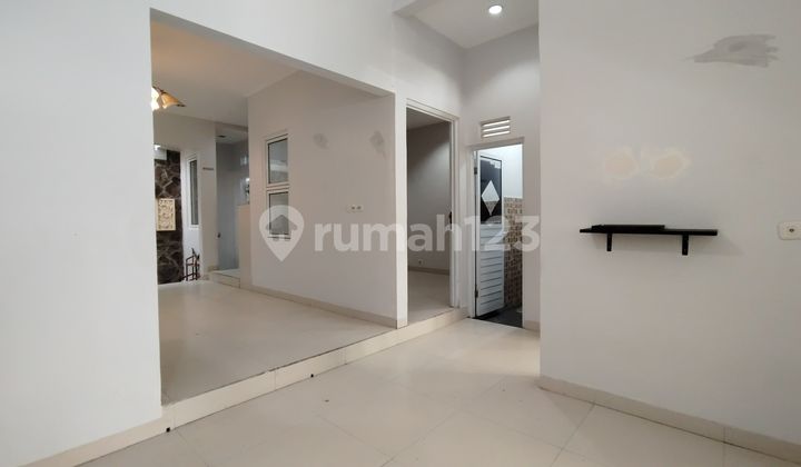 MINIMALIST HOUSE WITH OWNERSHIP CERTIFICATE SEMI-FURNISHED IN SENTUL CITY 2