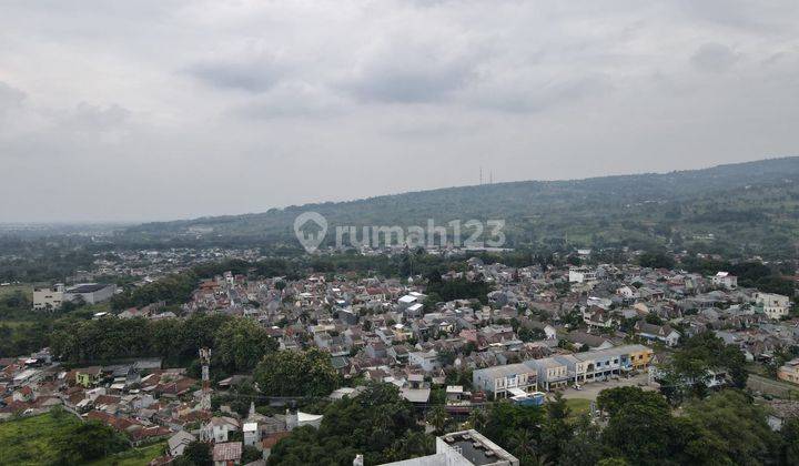 Apartement Dengan View Bukit Hambalang di Sentul City, Bogor 9
