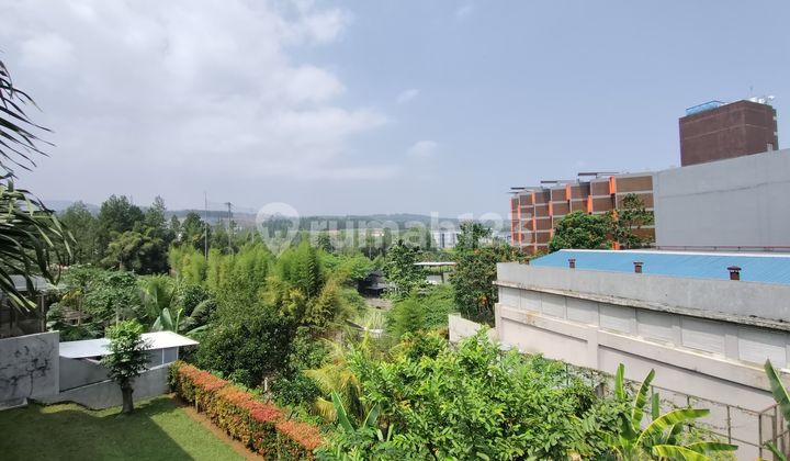 Rumah Minimalis Halaman Luas Include Kitchen Set dan AC View Pegunungan Sentul City, Bogorp Rumah Minimalis Halaman Luas Include Kitchen Set dan AC View Pegunungan Sentul City, Bogorp