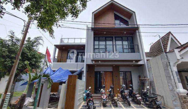 RUMAH SCANDINAVIAN POSISI HOOK DEKAT AEON MALL SENTUL CITY, BOGOR 1