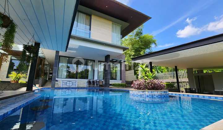 RUMAH TYPE MODERN DENGAN KOLAM RENANG DAN LIFT SENTUL CITY, BOGOR RUMAH TYPE MODERN DENGAN KOLAM RENANG DAN LIFT SENTUL CITY, BOGOR