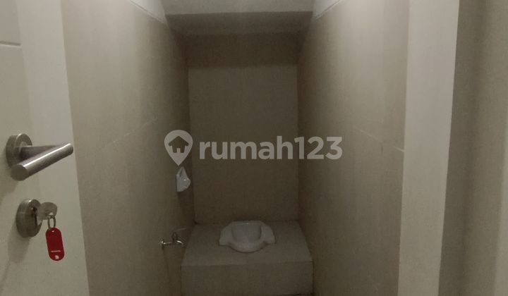 RUMAH MURAH BISA JADI KANTOR DI SENTUL CITY, DEKAT JALAN TOL DAN AEON MALL 2
