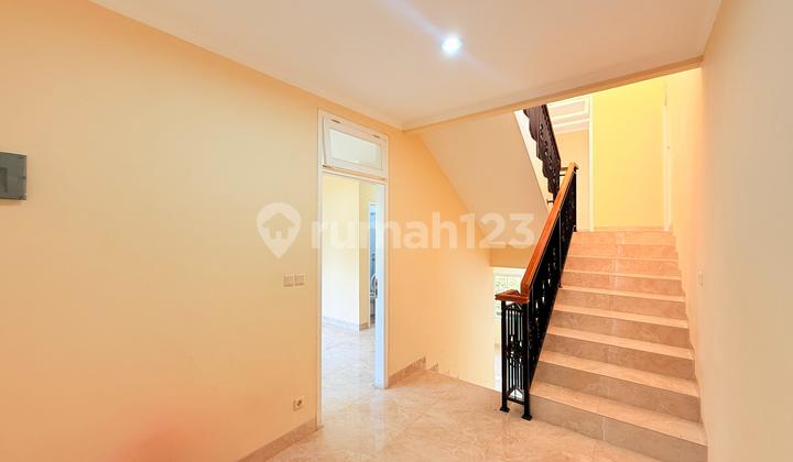 RUMAH SHM CLUSTER TERDEPAN SENTUL CITY DEKAT AEON MALL DAN JALAN TOL 2