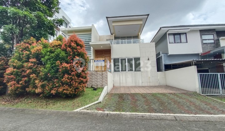 Rumah 2 Lantai Halaman Luas di Cluster Terdepan Sentul City, Bogor
