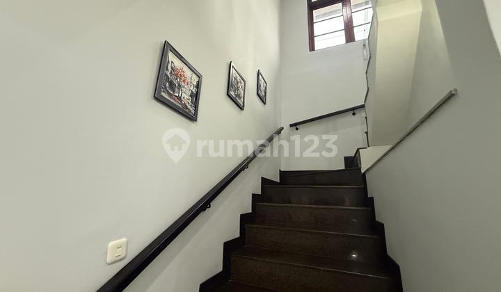 FULLY FURNISHED HOOK HOUSE WITH PRIVATE POOL IN SENTUL CITY, BOGOR 2