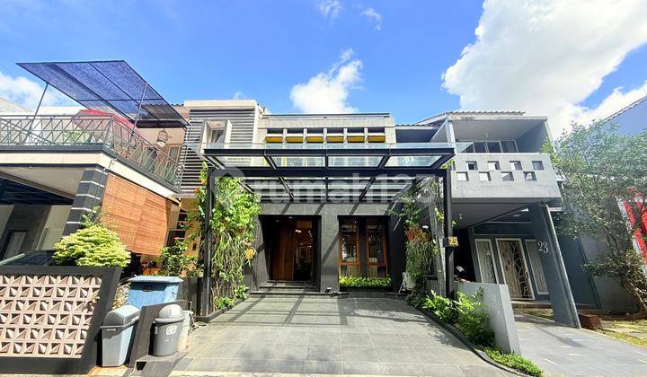 Modern 2-Story House Ready to Occupied SHM Fully Furnished Facing Green Area Sentul City, Bogor 2