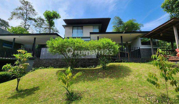 Rumah Modern Dilengkapi Lift, Dan Furnish Lantai Marmer di Sentul City, Bogor 1