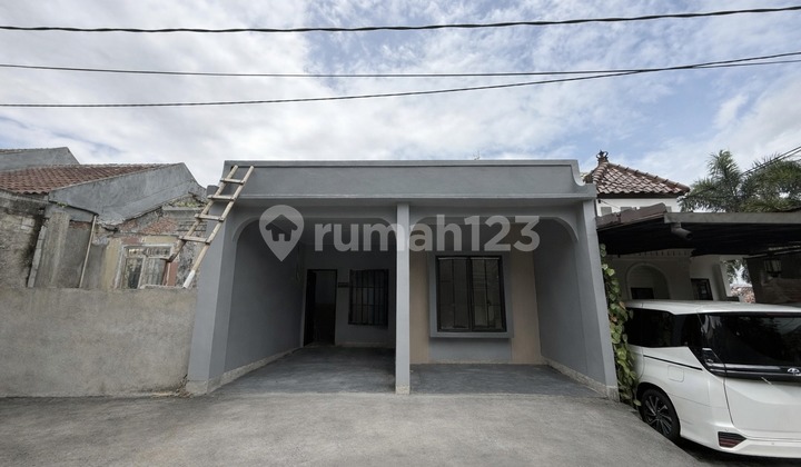 Rumah Minimalis Selesai Renovasi View Pegunungan Sentul City, Bogor