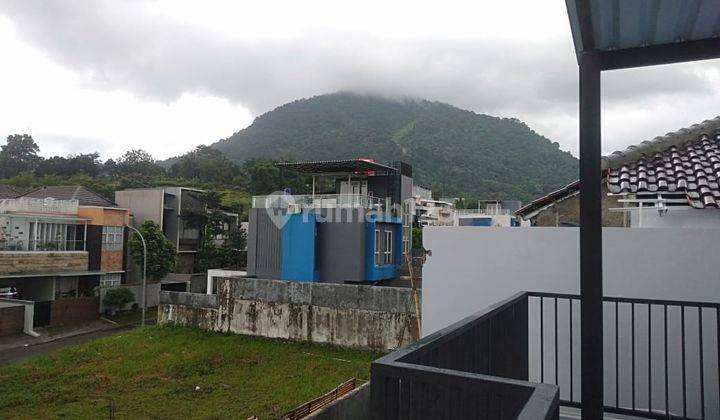 Rumah Dengan Furnish Dan View Gunung di Sentul City 1