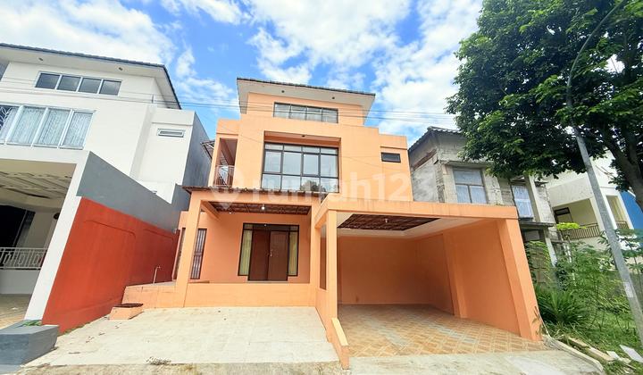 Rumah Minimalis 2 Lantai Backyard Luas Area Pegunungan Sentul City, Bogor