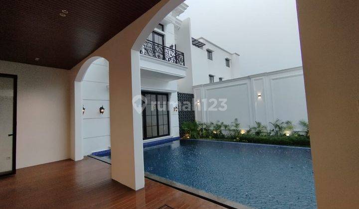 Rumah Type Modern Classic Lantai Marmer Lift dan kolam renang di sentul city 1