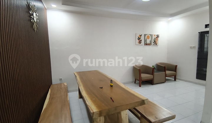 Rumah Komplek Kawaluyaan Indah Murah Sekomplek