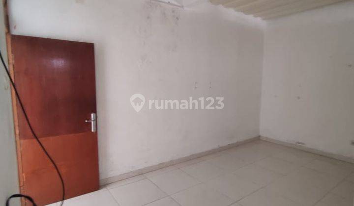 RUMAH SIAP HUNI DI KOMPLEK SUKALUYU Sayap Jl Pahlawan 4