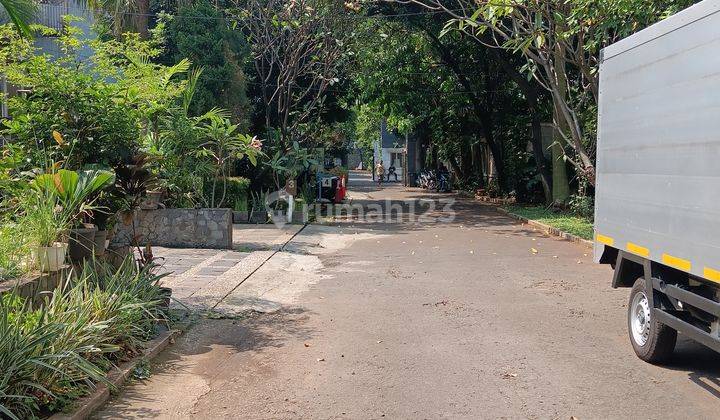 Rumah SHM di Jl. Hj. Naim , Jakarta Selatan 2