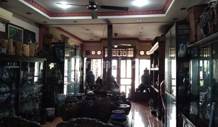 Shop House for Sale in Rempoa, Near Main Road and MRT 2