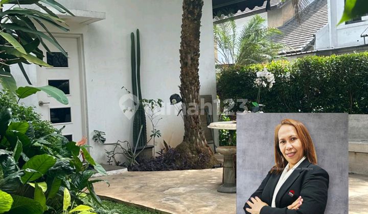 Rumah 2 Lantai Di Emerald Bintaro