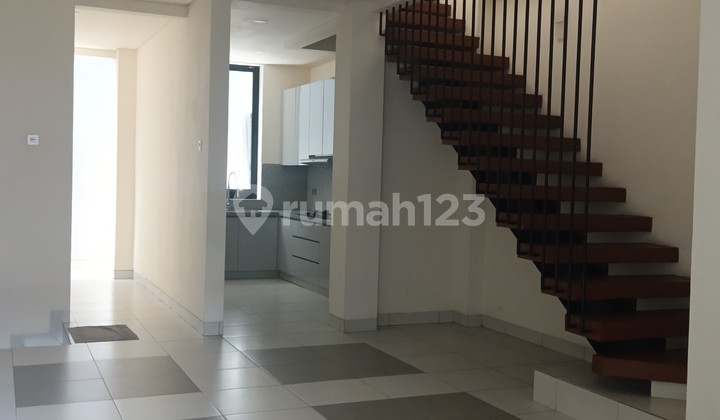 Newly Built House in Central Cilandak