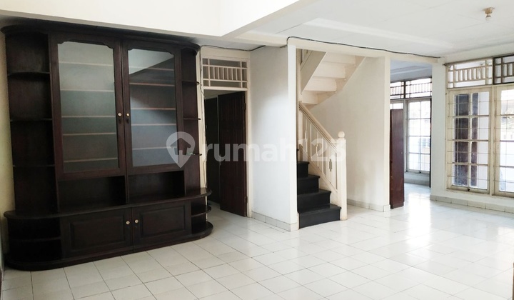 House in Sector 5 Pisok for Sale Cheap and Fast 1