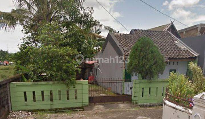 Rumah Makassar Gowa Dalam Kompleks dekat Sekolah 1