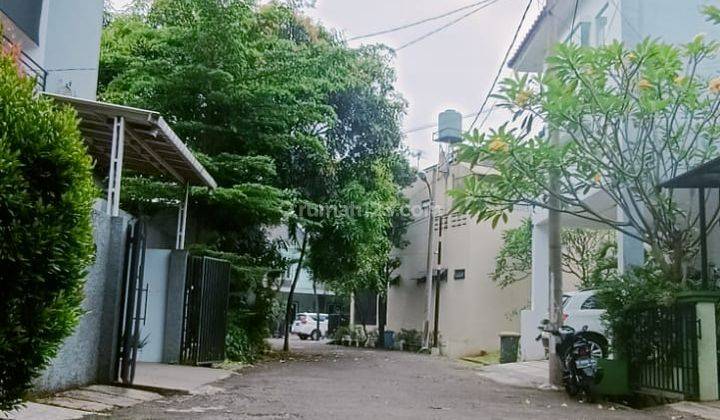 Sewa Rumah Hadap Timur di Bintaro Tangerang Selatan B M 2