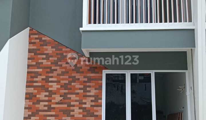 Dijual Rumah Baru Free Biaya Dekat Bxc Mall Bintaro, di Jl. Gelatik, Sawah Lama, Ciputat