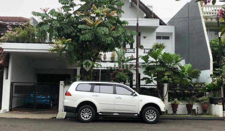 Rumah di Vila Delima 2 Lantai SHM, jakarta selatan 1