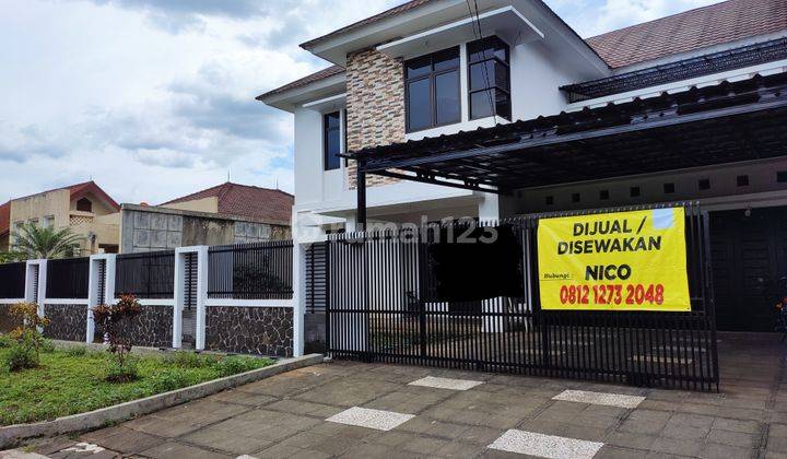 Rumah di area Ahmad Yani 2 Lantai SHM Bagus Timur