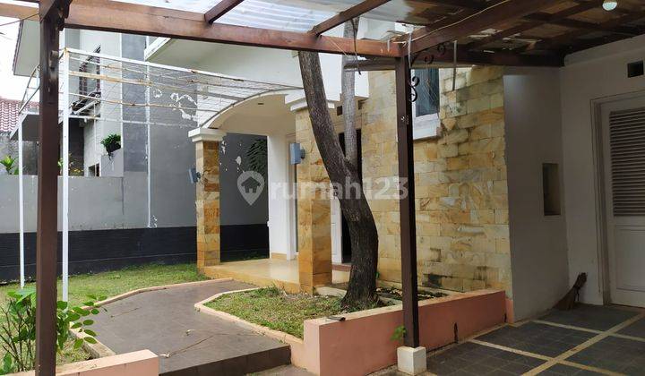 Rumah di Vila Cinere Mas 2 Lantai SHM, Kondisi Bagus 2