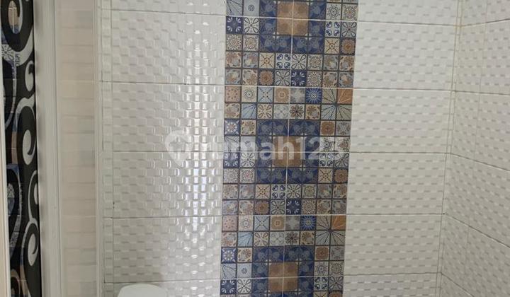 Rumah di Megapolitan Cinere 2 Lantai SHM Bagus 2