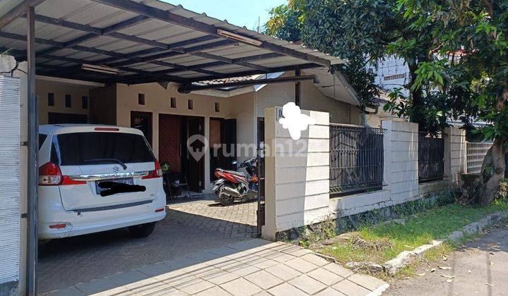 Rumah di Wisma Cakra 2 Lantai, lokasi Bagus, hadap Timur 2