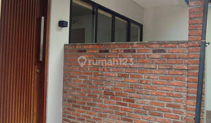 Rumah Area Jagakarsa Siap Huni 2 Lantai 4 Kamar, Bebas Banjir 2