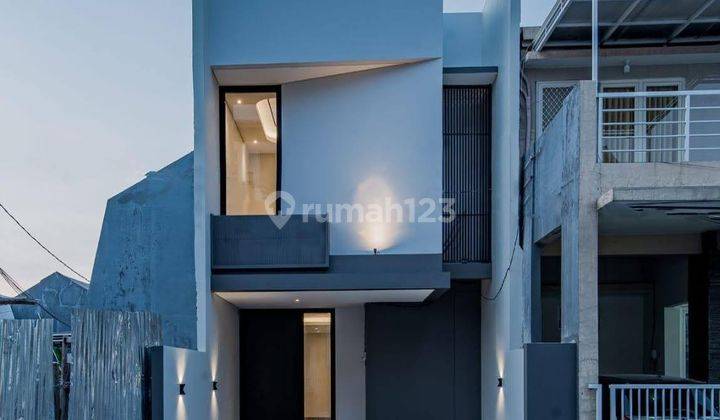 Rumah Baru di Dharmahusada Langka Perumahan Elite  1