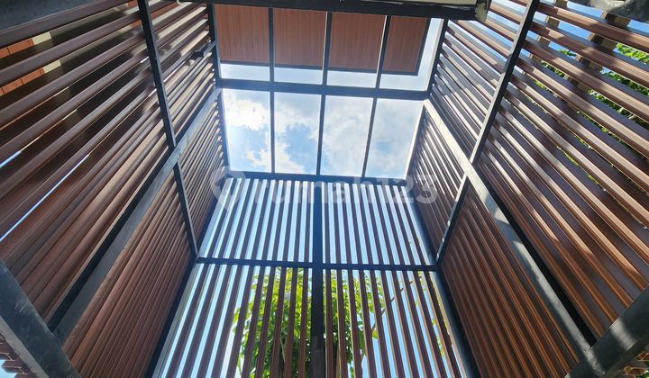 teras rumah baru strategis citraland utama