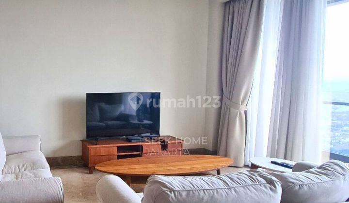 District 8 Senopati For Rent 2 BR Full Furnished At Scbd Area 2