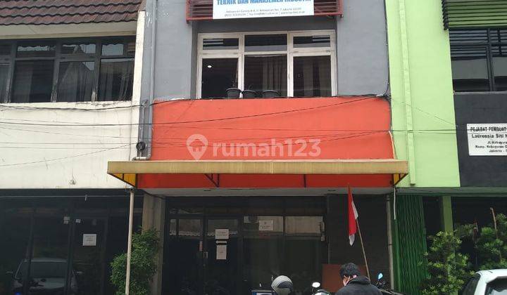 Ruko Strategis Dijual Di Kebayoran Lama, Lokasi Premium 2