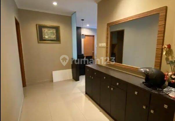 Apartemen Hampton Park 1