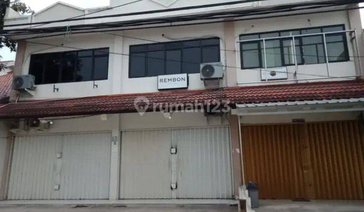 Ruko Strategis Dijual Di Tebet: Peluang Usaha Menarik 1