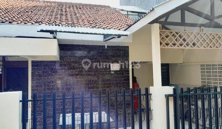 Disewakan Rumah Strategis Di Duren Sawit, Jakarta Timur 1