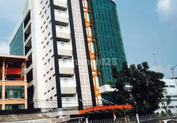 Dijual: Gedung Strategis Di Mampang Prapatan Untuk Investasi Optimal 1