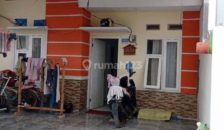 Di oper murah Rumah bersih di pinggir jalan raya sepatan 2