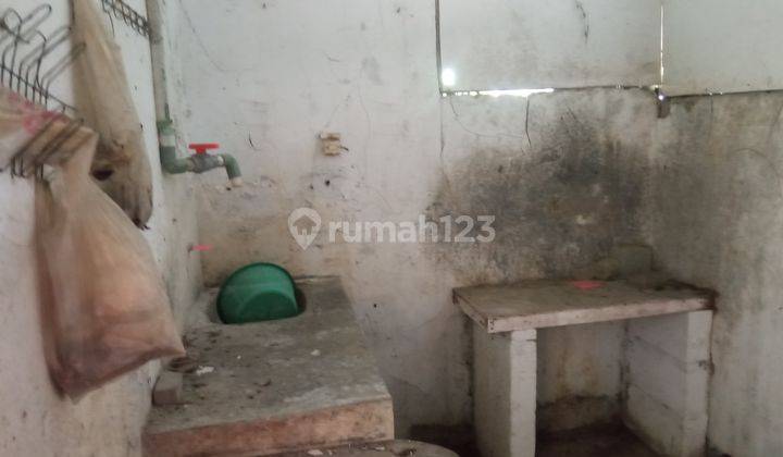 Di oper murah Rumah di pinggir jalan raya sepatan 14