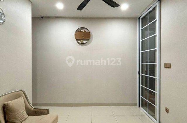 Rumah Secondary Fully Furnished Dalam Exclusive Townhouse Berlokasi Strategis di Andara 2