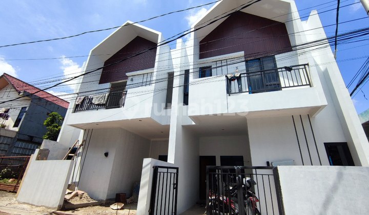 Rumah Murah Bata Merah Dekat Mall Graha Cijantung Jakarta Timur Rumah Murah Bata Merah Dekat Mall Graha Cijantung Jakarta Timur