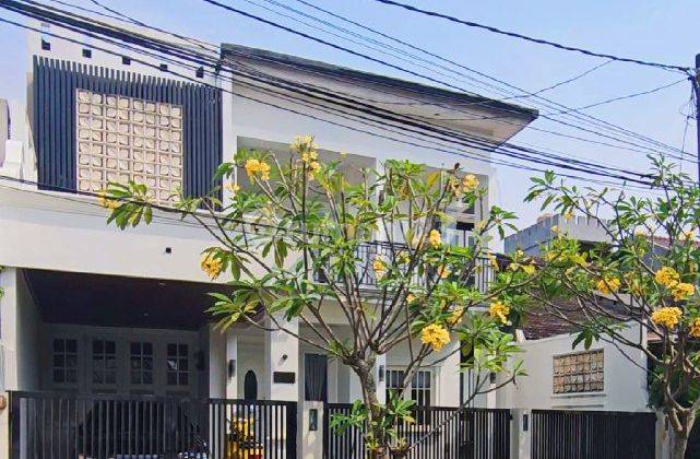 Rumah Mewah Secondary American Classic di Cinere Estate 1