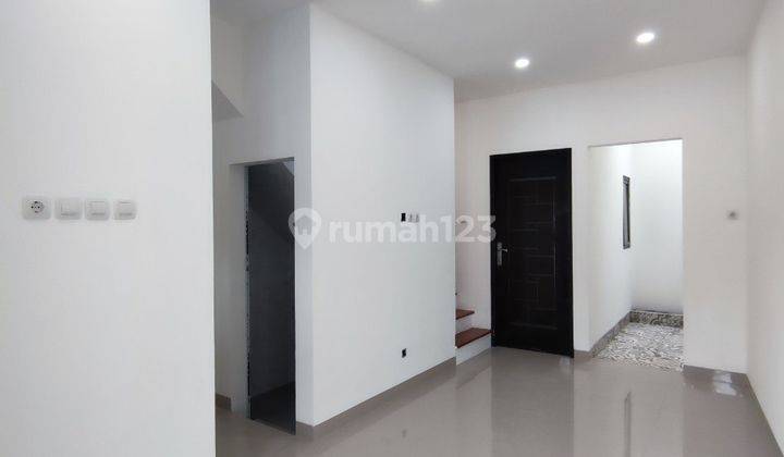 Rumah Ready Stock Dekat Stasiun Lrt Cibubur Kelapa Dua Wetan Ciracas Jakarta Timur  2