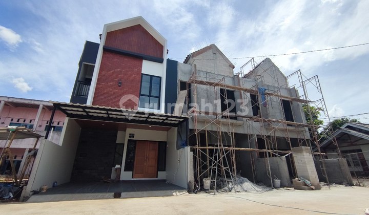 Rumah Free All Biaya Dekat Palem Kartika & Tol Bambu Apus Jaktim